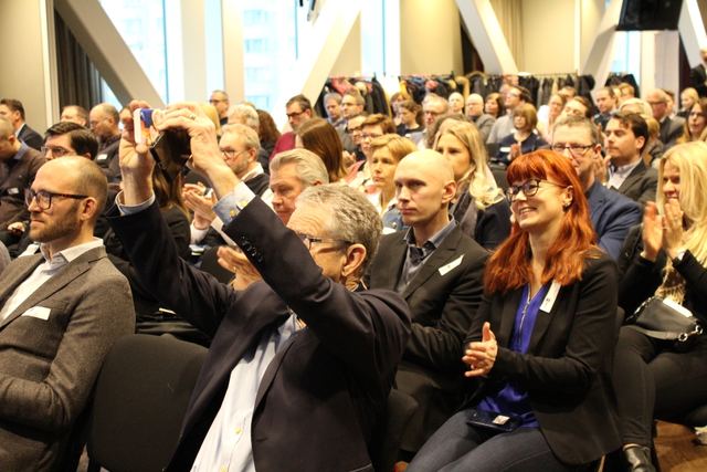 Publik som lyssnar på ett seminariepass